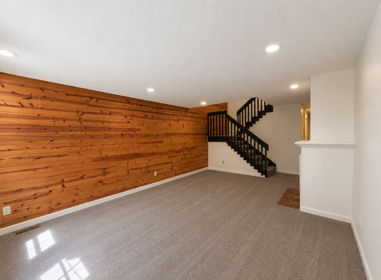 2901 University Drive - B